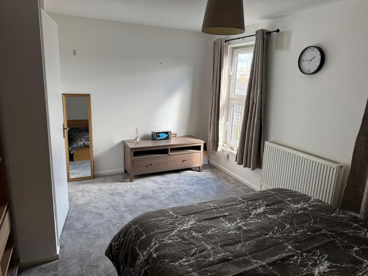 Modern 2 Bedroom Terrace Apartament Londra